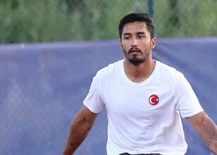 Para teniste Ahmet Kaplan, yarı finalde Para teniste Ahmet Kaplan, yarı finalde