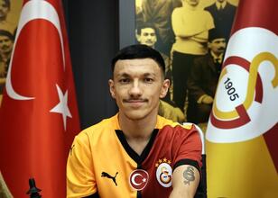 Galatasaray, milli yüzücü Umut Ünlü ile sözleşme imzaladı