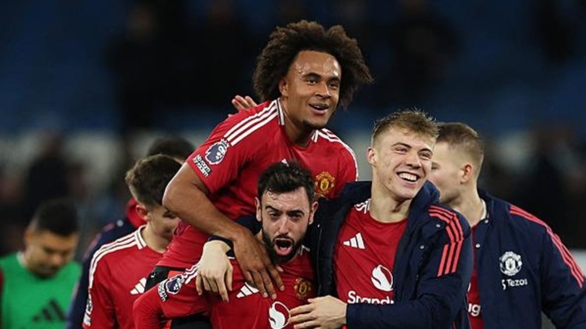 Manchester City 1-2 Manchester United (MAÇ SONUCU ÖZET)