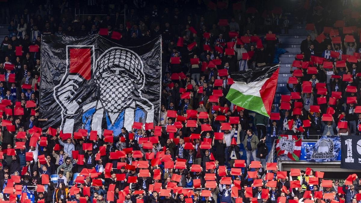 Alaves taraftarından İsrail’e tepki! Kırmızı kart gösterdiler