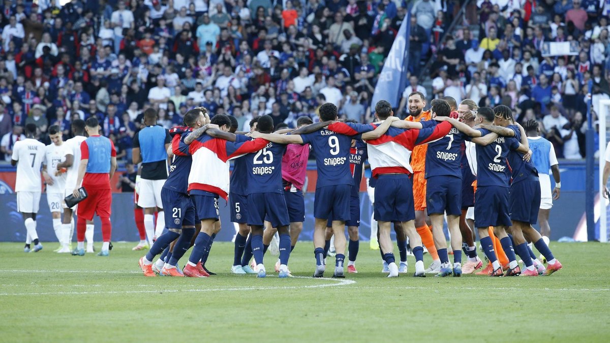 Paris Saint-Germain Ligue 1’de 13. şampiyonluğunu kazandı!