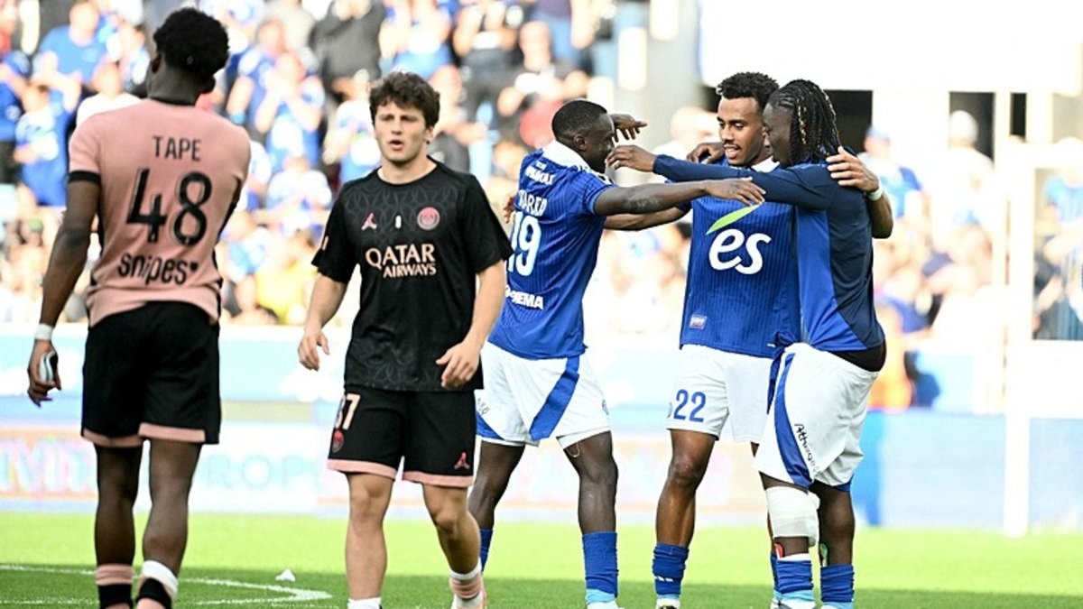 RC Strasbourg 2-1 PSG (MAÇ SONUCU ÖZET) | Fransa Ligue 1 RC Strasbourg 2-1 PSG (MAÇ SONUCU ÖZET) | Fransa Ligue 1