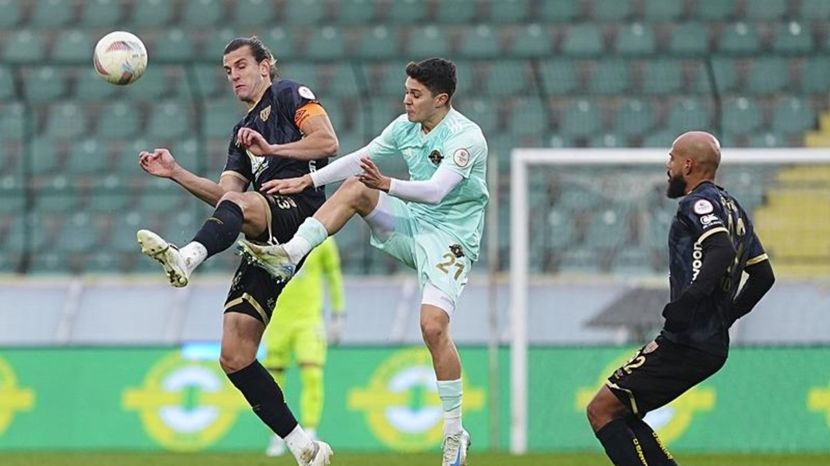 Esenler Erokspor 1-1 Bandırmaspor (MAÇ SONUCU ÖZET) Esenler Erokspor 1-1 Bandırmaspor (MAÇ SONUCU ÖZET)
