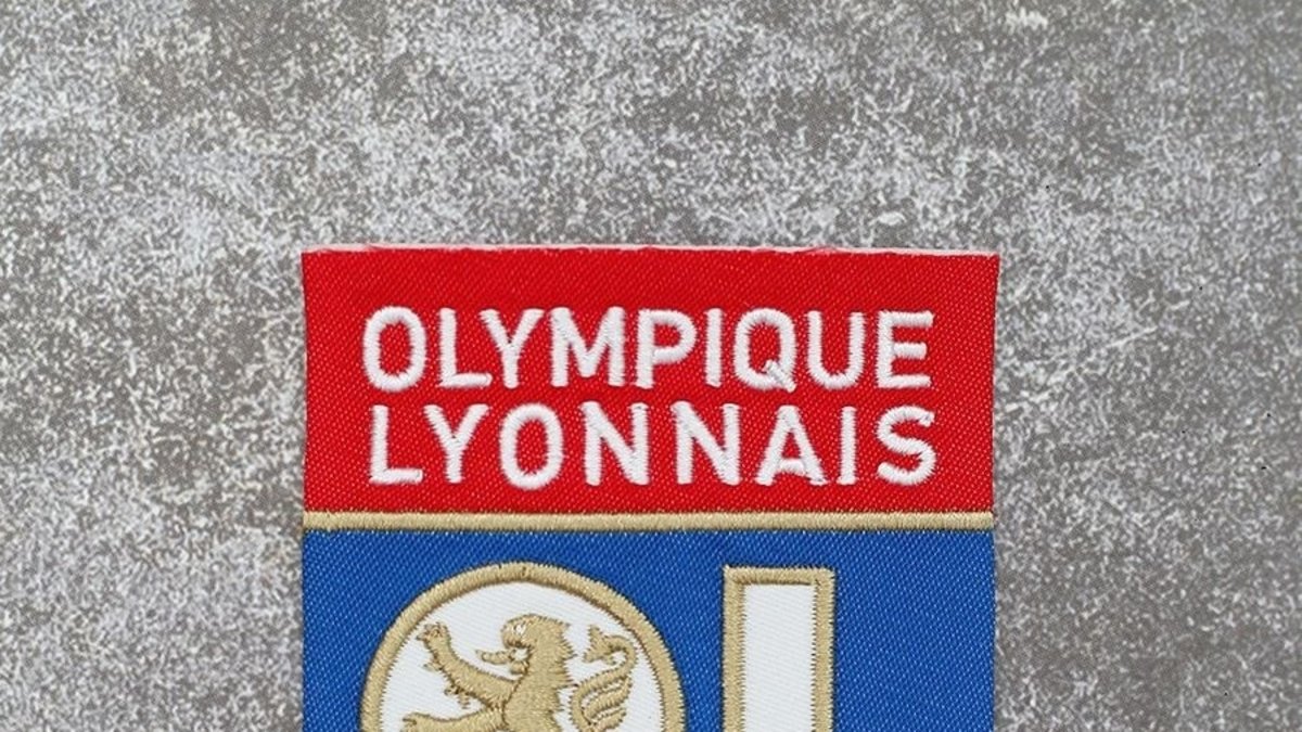 Lyon’un küme düşme cezası kaldırıldı!