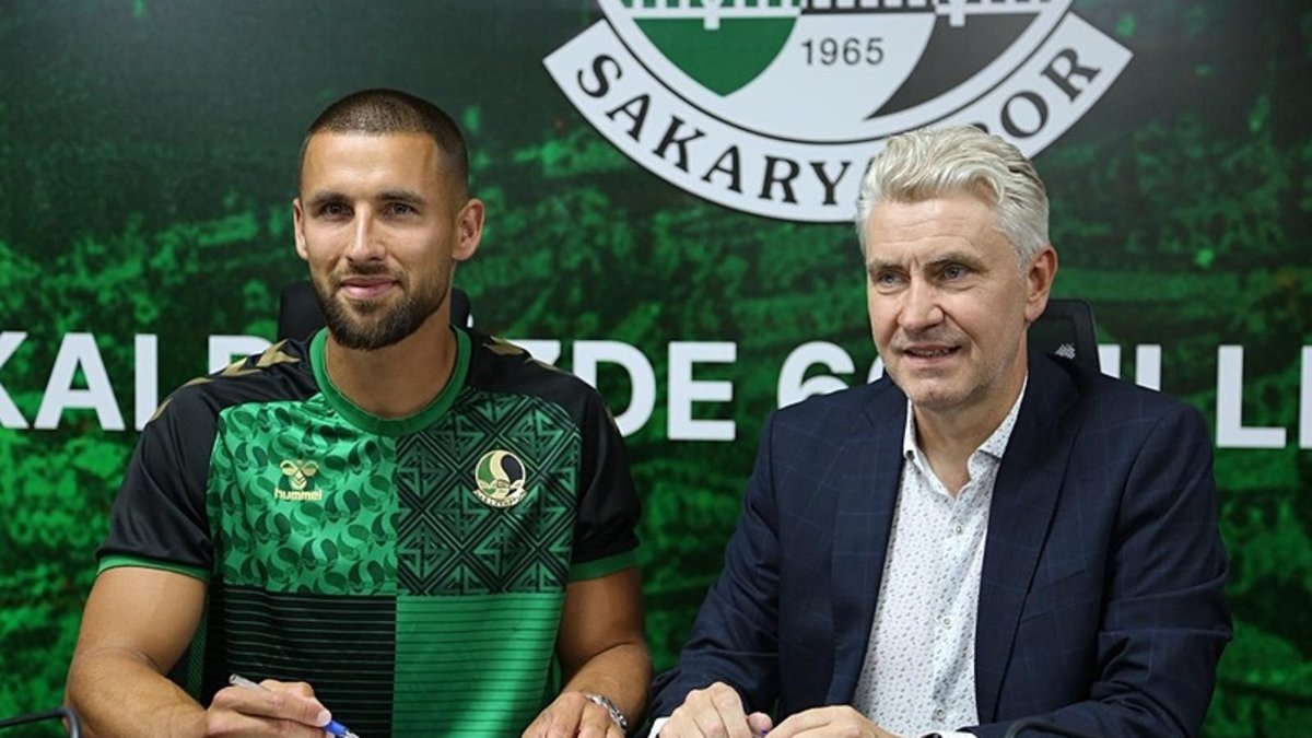 Sakaryaspor Lukasz Zwolinski ve Abdurrahman Bayram’ı kadrosuna kattı!
