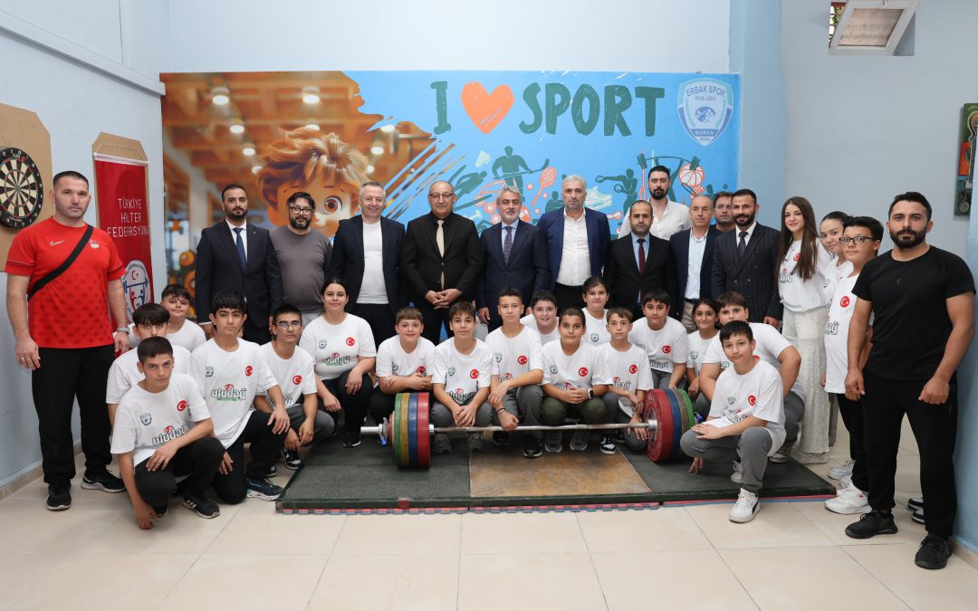 BURSA’DA HALTER SALONU AÇILIŞI