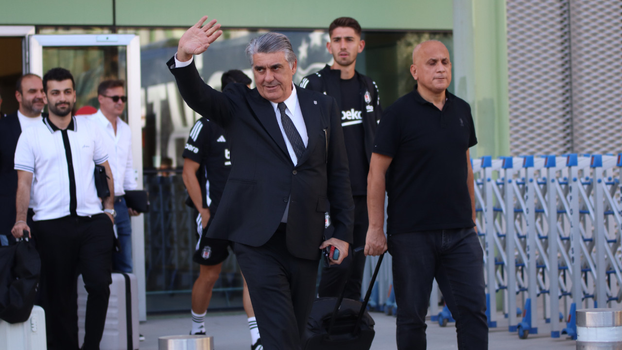 Beşiktaş kafilesi İzmir’e geldi! Serdal Adalı imza dağıttı