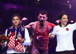 Milli güreşçiler, Dünya Şampiyonası’nı 1 gümüş, 2 bronz madalyayla tamamladı