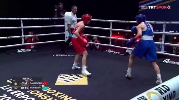 Milli boksör Buse Naz Çakıroğlu dünya ikincisi