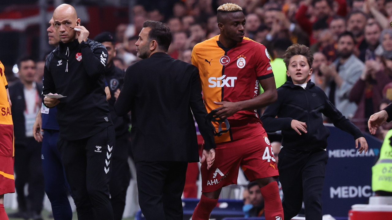Okan Buruk'la Yener İnce arasında görüşme: Osimhen'de yüzde 10 ihtimal olsa bile…