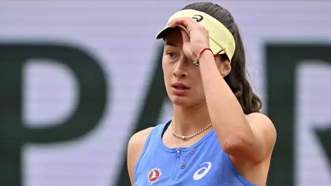 Zeynep Sönmez’den sürpriz veda!