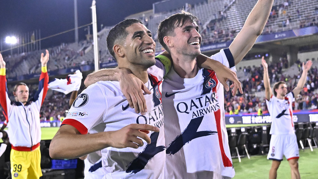 Barcelona'yı yenen PSG'de büyük sevinç