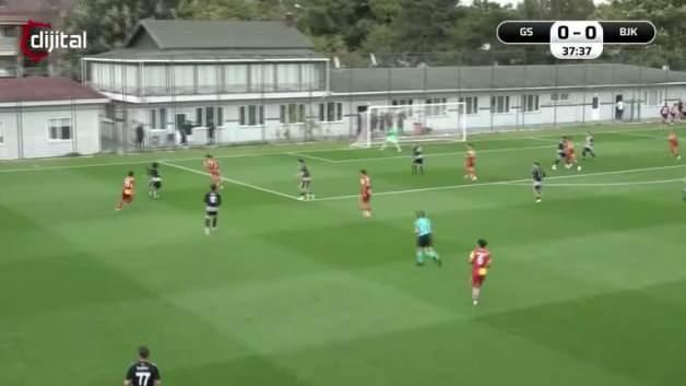 U19 derbisinde maçın önüne geçen gol: Herkesi çalıma dizdi