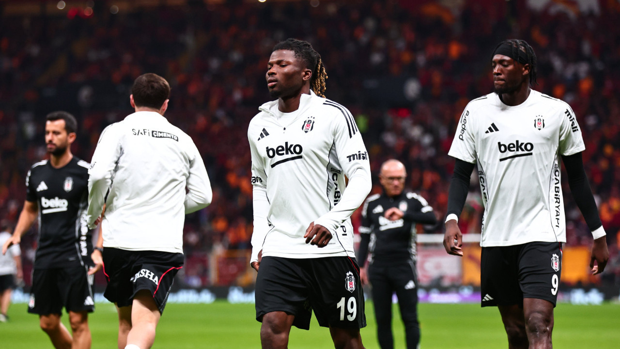 Beşiktaş'tan El Bilal-Toure açıklaması: Uyluk arka adalesinde gerilme ve kanama