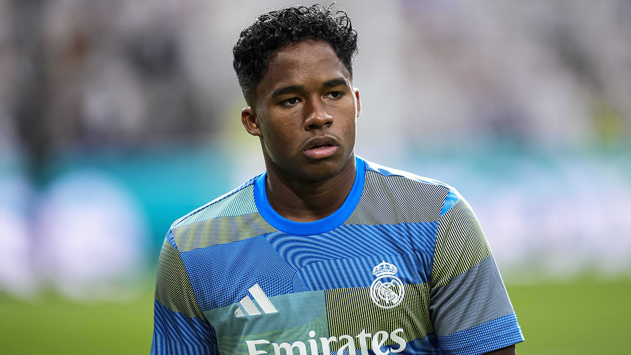 Fenerbahçe'nin gündeminde yer alan Endrick'ten ayrılık kararı