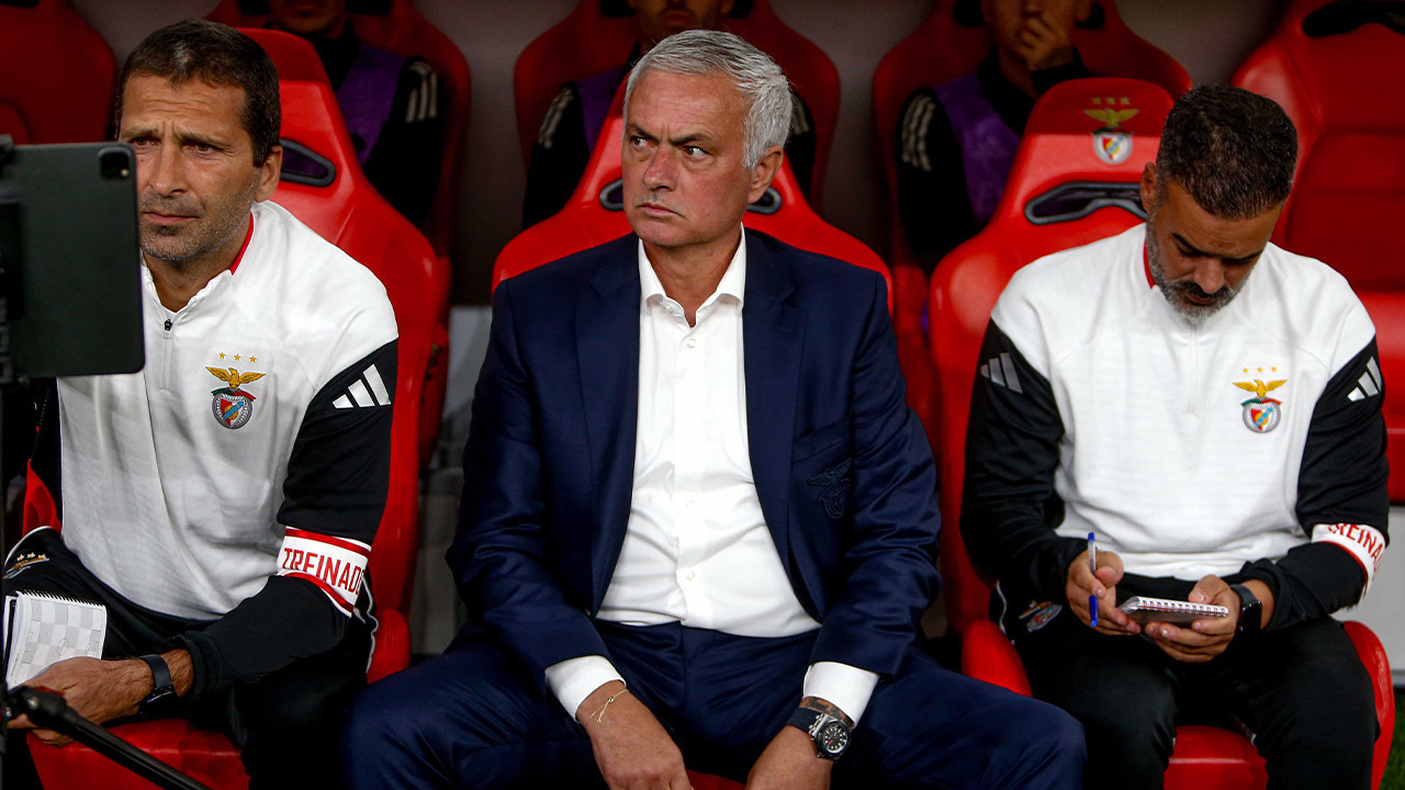 Mourinho'nun Benfica'sı Şampiyonlar Ligi'nde yokları oynuyor
