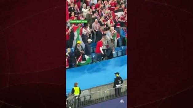 Norveçli taraftarlar İsrail maçında Filistin bayrağı açtı