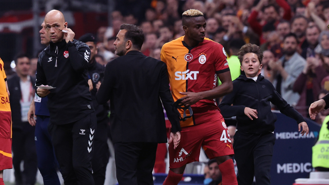 Okan Buruk açıkladı: Osimhen Beşiktaş derbisinde oynayacak