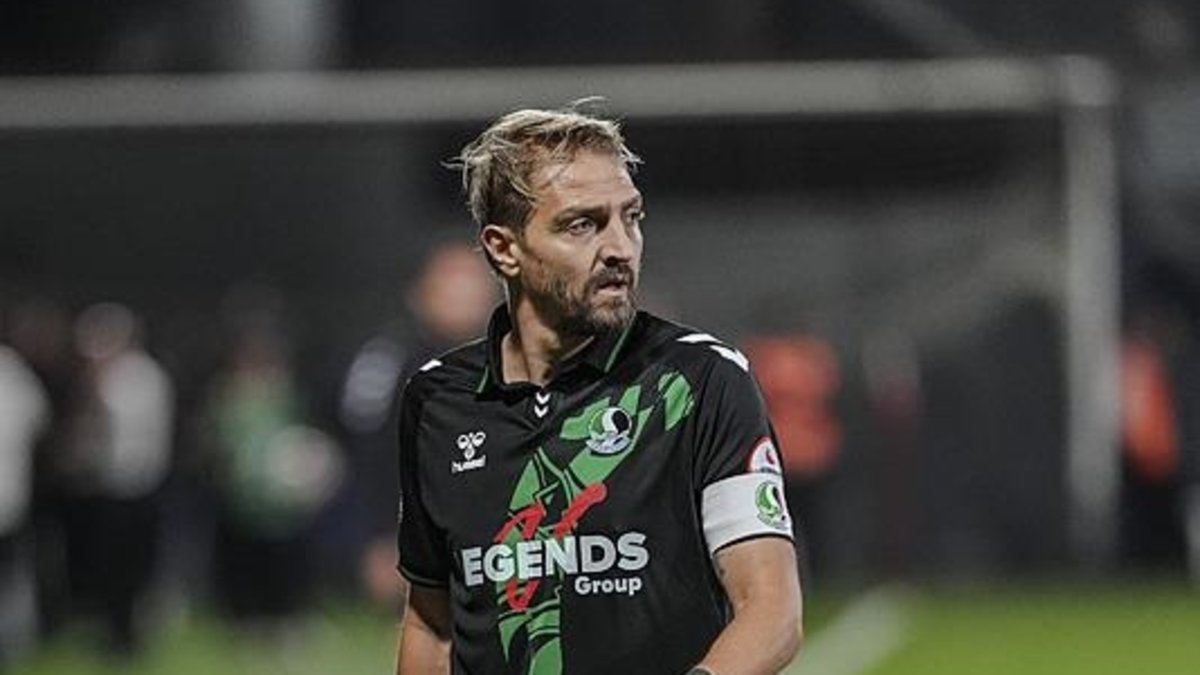 PFDK, Sakaryasporlu futbolcu Caner Erkin’e 6 maç men cezası verdi