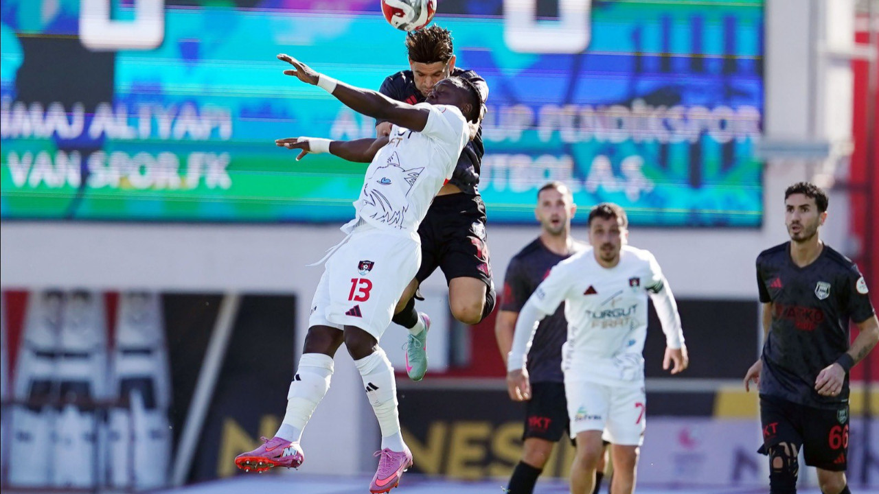 Van FK Pendikspor maçında puanlar paylaşıldı: 1-1