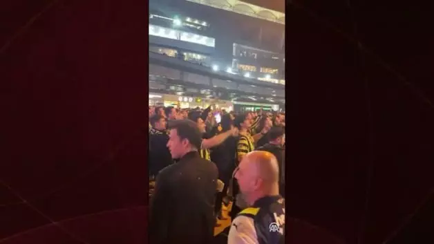 Fenerbahçeli Taraftarlar, Galatasaray’ın Mağlubiyetini