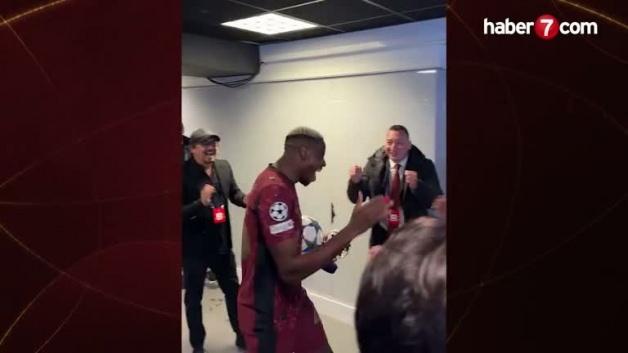 Galatasaray, Ajax’ı 3-0 ile geçti; Osimhen hat-trick yaptı