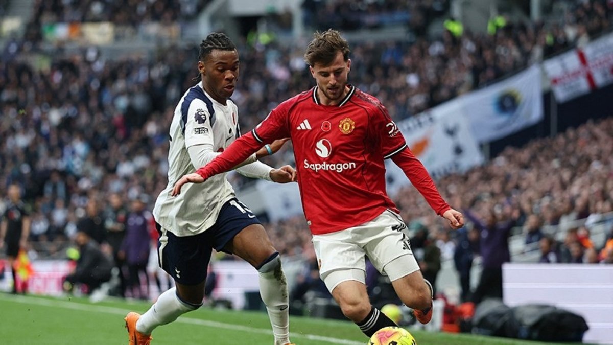 Premier Lig’de Tottenham ve Manchester United Berabere Kaldı