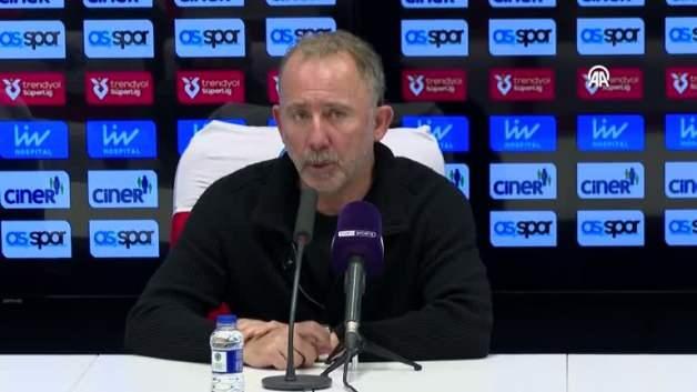 Sergen Yalçın, F.Bahçe derbisinin 11’ini belirledi: Eleştirdiği Rafa Silva için karar!